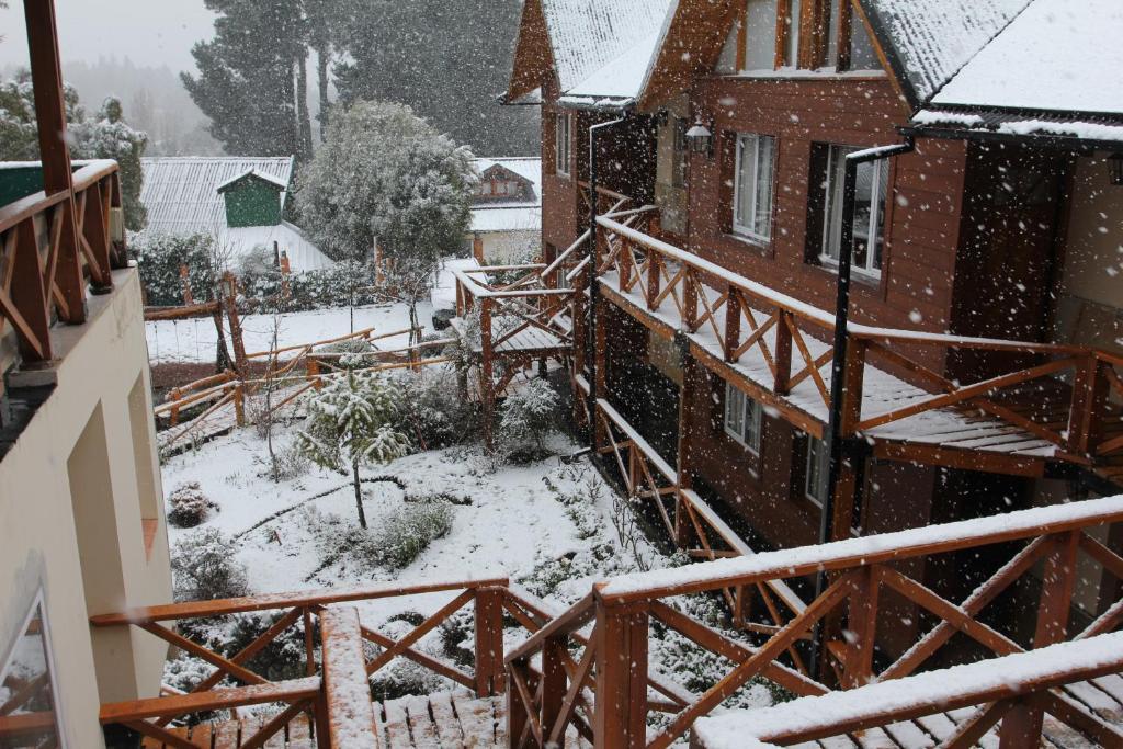 Puente Austral Aparthotel San Carlos de Bariloche Exterior photo